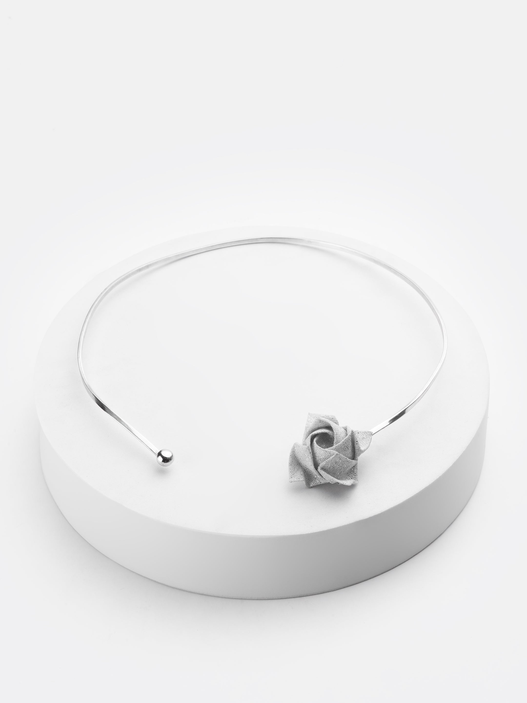 Choker Rosa de Kawazaki Prata